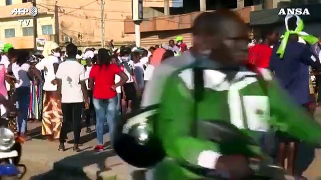 Guinea, i sostenitori dell'opposizione aspettano il loro candidato a Conakry