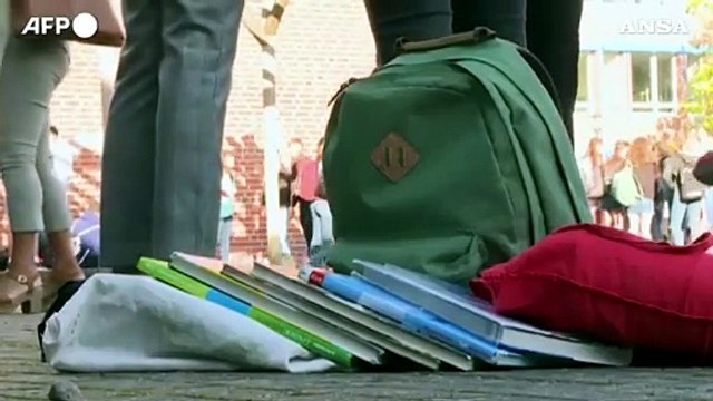 Scuola, arrivano i no delle Regioni alla riapertura il 7 gennaio
