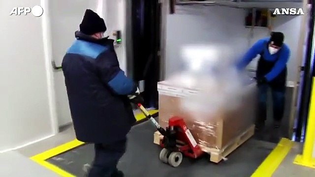 Covid, la Spagna riceve le prime dosi del vaccino Moderna