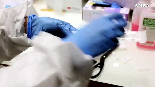 Covid, tamponi rapidi gratuiti nelle farmacie dell'Emilia Romagna