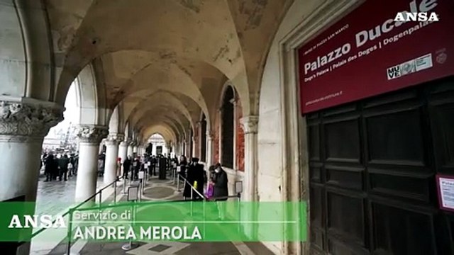 Venezia, riaprono i musei civici: lunghe code fuori dal Ducale e dal Correr