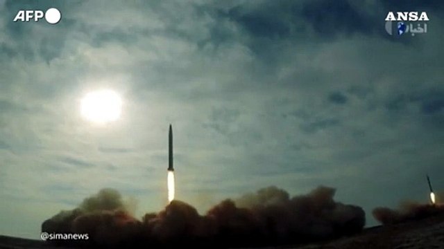 Iran, missili balistici di prova contro obiettivi nel nord dell'Oceano Indiano