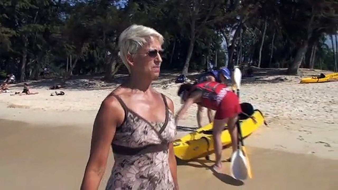Beach Walk 650 - Co/In/Inter/Dependency