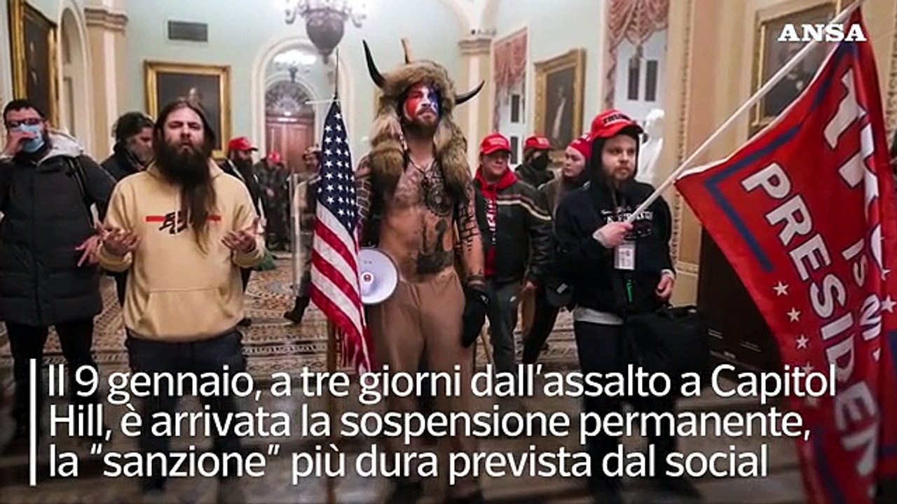 Twitter rimuove il profilo di Trump per sempre