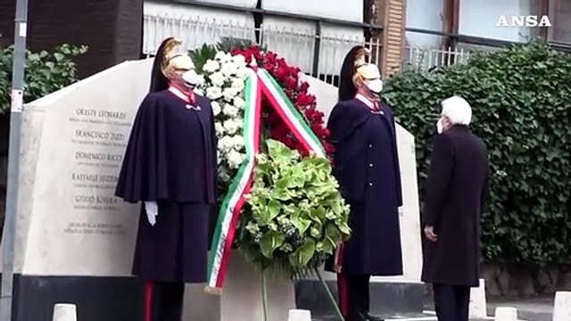 Rapimento Moro, Mattarella rende omaggio ai caduti nell'agguato di via Fani