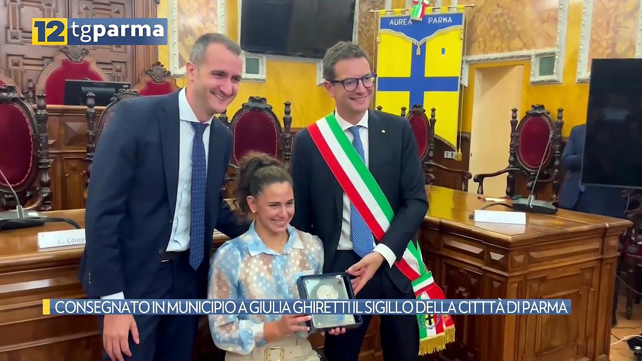 CONSEGNATO IN MUNICIPIO A GIULIA GHIRETTI IL SIGILLO DELLA CITTTÀ DI PARMA | CONSEGNATO IN MUNICIPIO A GIULIA GHIRETTI IL SIGILLO DELLA CITTTÀ DI PARMA