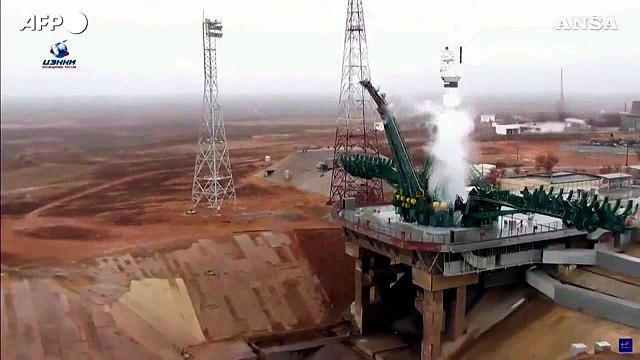 Russia, il lancio del razzo Soyuz