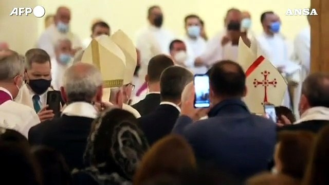 Papa Francesco celebra la prima messa in Iraq