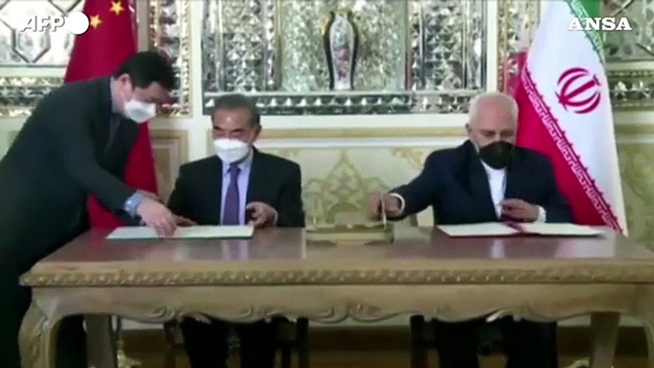 Patto Iran-Cina, firmato storico accordo di cooperazione per 25 anni