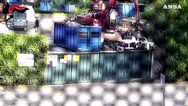 2700 tonnellate di rifiuti gestite illecitamente: cinque arresti a Milano