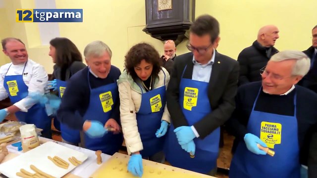 PARMA FACCIAMO SQUADRA: ANOLNII SOLIDALI CONTRO LA POVERTÁ | PARMA FACCIAMO SQUADRA: ANOLNII SOLIDALI CONTRO LA POVERTÁ