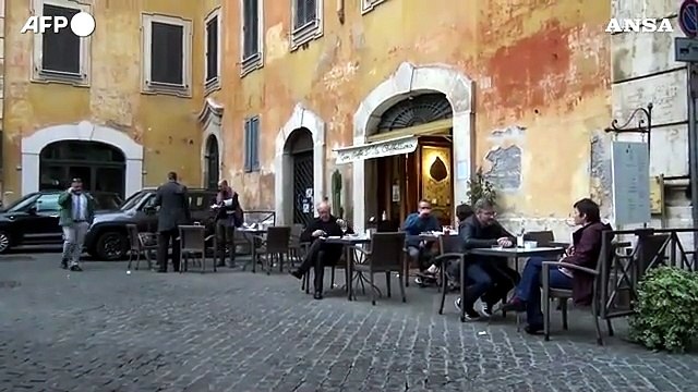 Bar-ristoranti riaprono al chiuso, sos personale