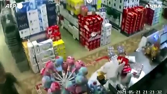 Forte terremoto colpisce il sud-ovest della Cina: due morti e 22 feriti