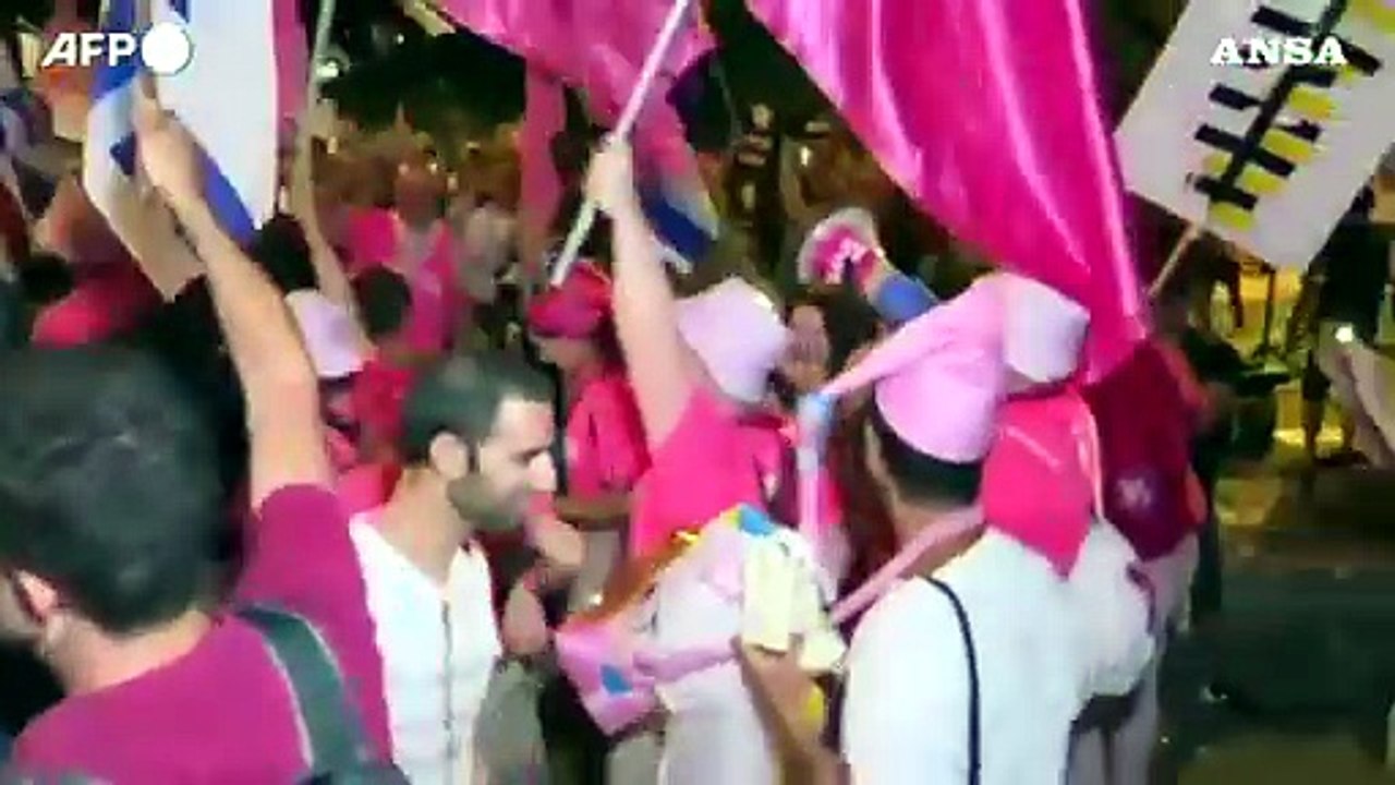 Israele, feste a Gerusalemme e Tel Aviv dopo il cambio di governo