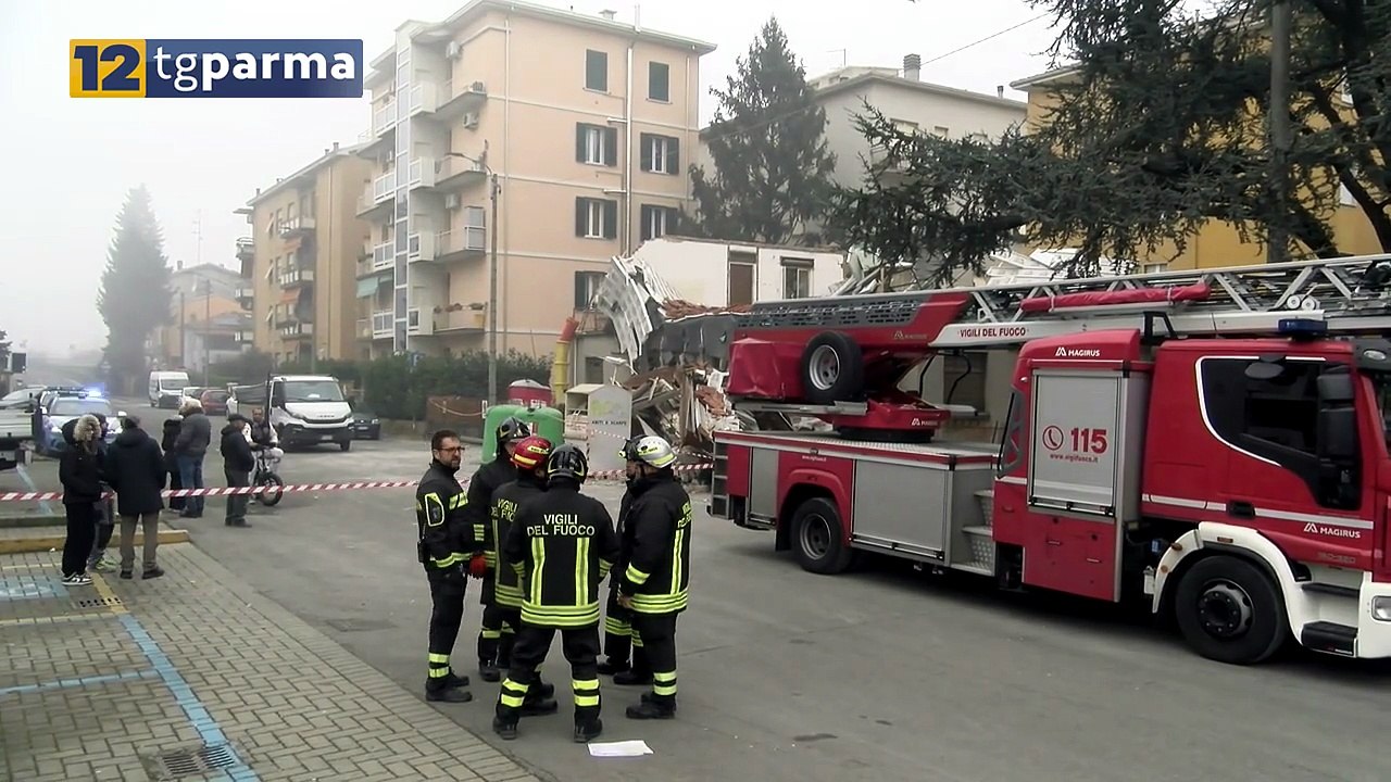VIA BRENNERO, CROLLA UNA PALAZZINA: PER FORTUNA NESSUN FERITO | VIA BRENNERO, CROLLA UNA PALAZZINA: PER FORTUNA NESSUN FERITO