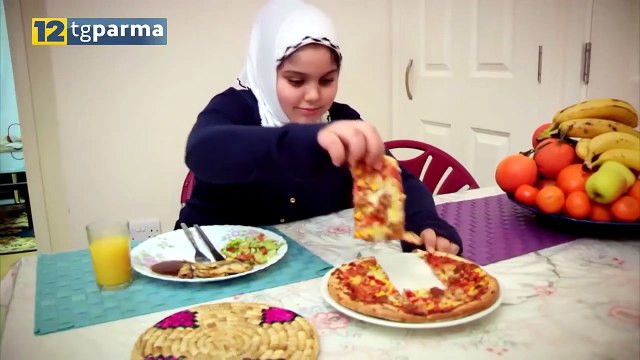 BAMBINI: MANGIANO PIU' FRUTTA MA STANNO TROPPO DAVANTI A TV E CELLULARE | BAMBINI: MANGIANO PIU' FRUTTA MA STANNO TROPPO DAVANTI A TV E CELLULARE