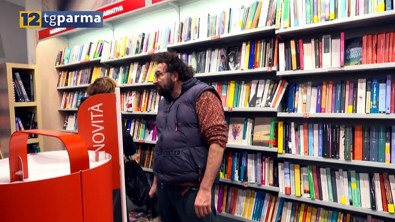 REGALI 'LAST MINUTE', ABBIGLIAMENTO E LIBRI LE SCELTE PREFERITE | REGALI 'LAST MINUTE', ABBIGLIAMENTO E LIBRI LE SCELTE PREFERITE