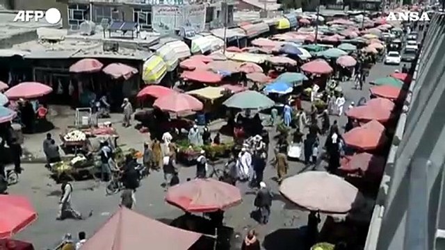 Kabul, la vita quotidiana riprende dopo la presa di potere dei talebani