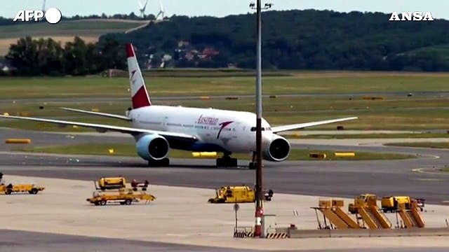 Tokyo 2020, la bielorussa Tsimanouskaya lascia il Giappone: e' atterrata a Vienna