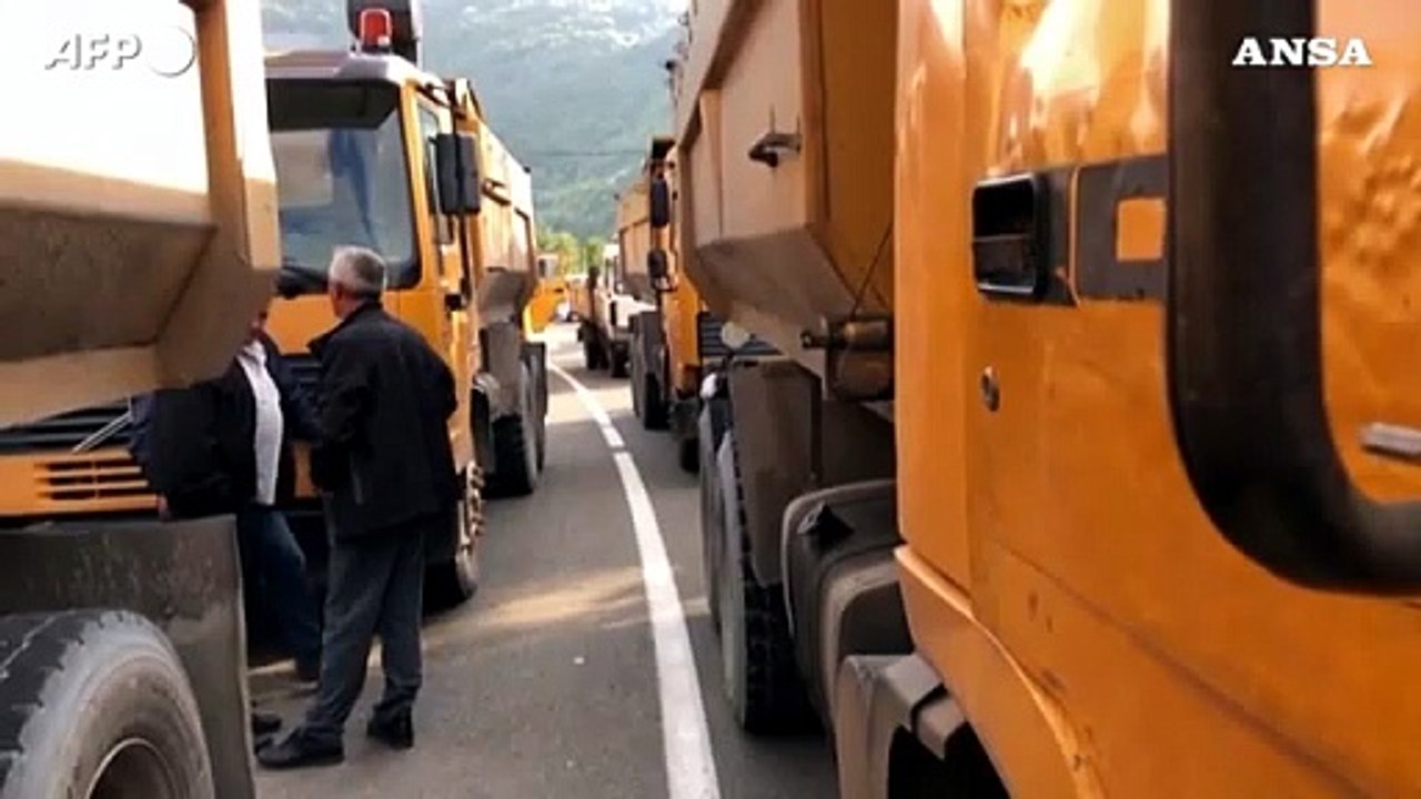Tra Kosovo e Serbia scoppia la 'guerra delle targhe'