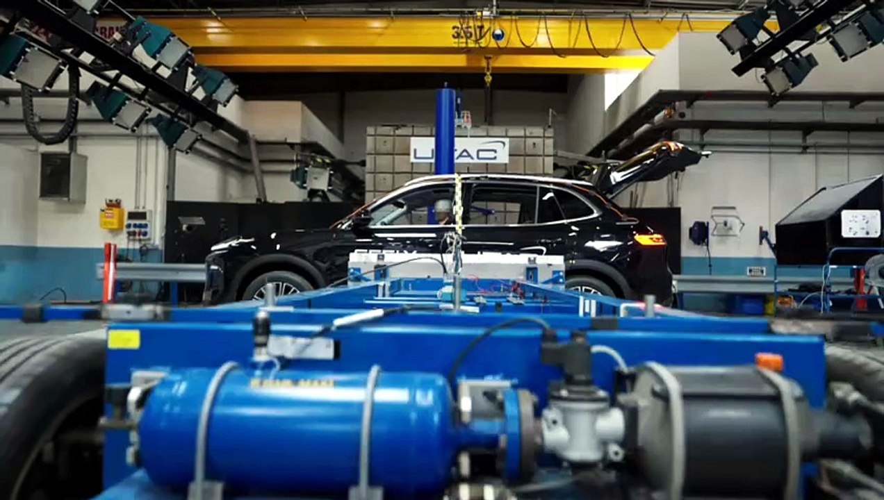 Le Geely Starray EM-i réalise un essai de collision latérale au-delà des exigences réglementaires en Europe