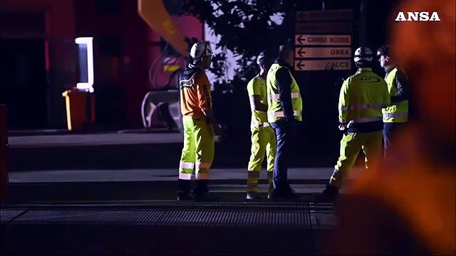 Sesto San Giovanni, abbattuta la ciminiera dell'inceneritore