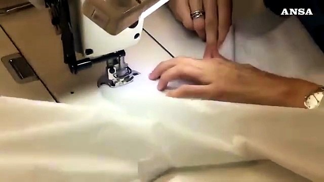 Coronavirus, dentro lo stabilimento di Armani che produrra' camici monouso