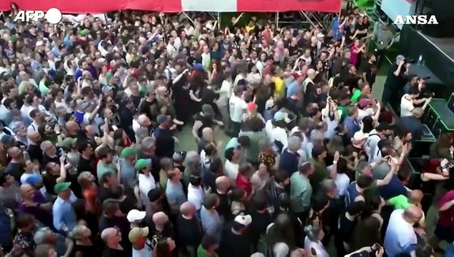 Rock, successo a Bruxelles per i canadesi Angine de Poitrine