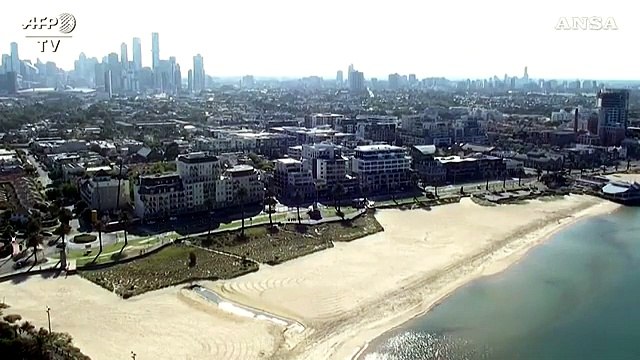 Coronavirus, le spiagge australiane completamente vuote