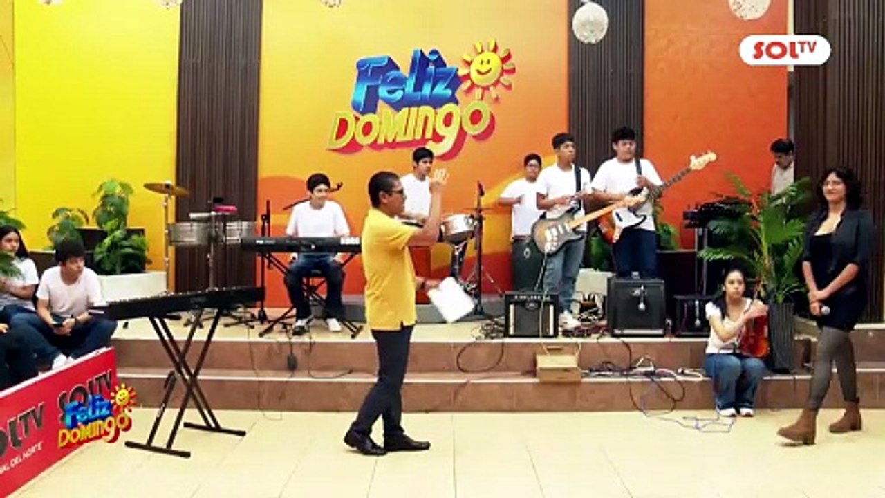 Clarice Castillo brilló cantando “Ocupa mi piel”
