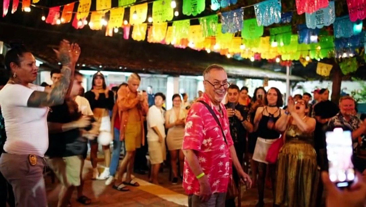 Rinden homenaje a pionero LGBT en Vallarta | CPS Noticias Puerto Vallarta