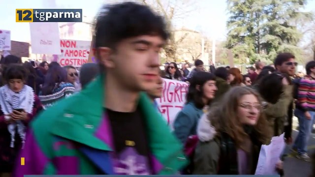 8 MARZO, CORTEO IN CENTRO PER I DIRITTI DELLE DONNE E LA PARITÀ DI GENERE | 8 MARZO, CORTEO IN CENTRO PER I DIRITTI DELLE DONNE E LA PARITÀ DI GENERE