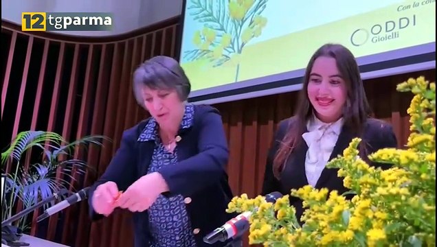 A FEDERICA GASPARRO LA MIMOSA PER L'AMBIENTE DI ADA ODV | A FEDERICA GASPARRO LA MIMOSA PER L'AMBIENTE DI ADA ODV