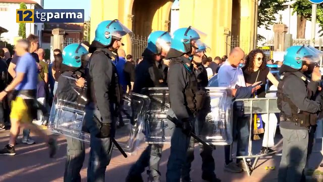 PARMA-NAPOLI, 300 TIFOSI PARTENOPEI HANNO PROVATO AD ENTRARE SENZA BIGLIETTO | PARMA-NAPOLI, 300 TIFOSI PARTENOPEI HANNO PROVATO AD ENTRARE SENZA BIGLIETTO