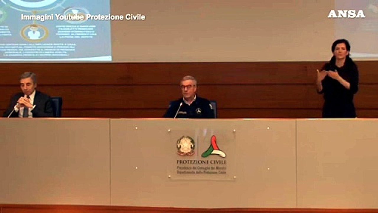 Coronavirus, Borrelli: "Firmata ordinanza per assistenza migranti soccorsi"