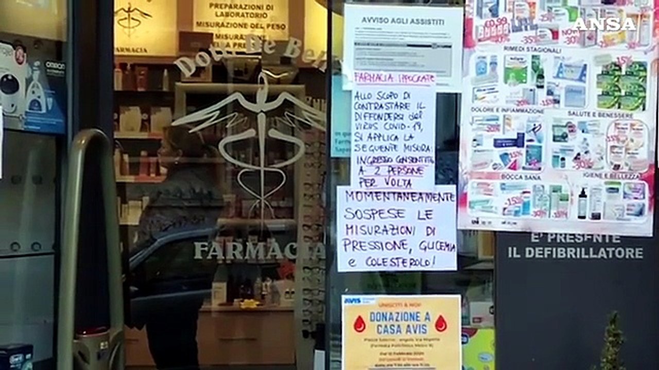 Coronavirus, Federfarma: "Accordo su prezzo mascherine o stop vendita"