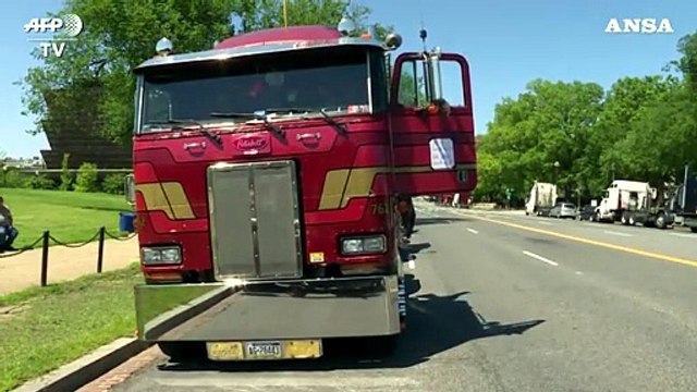 Coronavirus, camionisti Usa in protesta contro le misure per i lavoratori