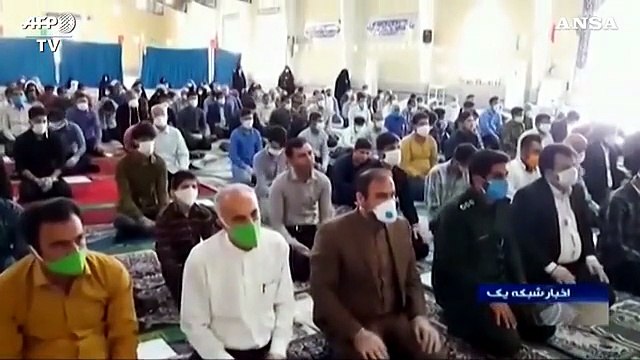 Coronavirus, la preghiera del venerdi' in Iran dopo piu' di due mesi