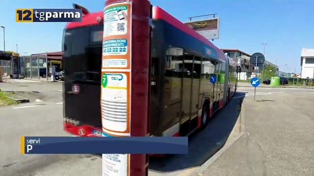 PANICO SUL BUS A SAN LEONARDO: URLA E VETRI INFRANTI, 40ENNE DENUNCIATO | PANICO SUL BUS A SAN LEONARDO: URLA E VETRI INFRANTI, 40ENNE DENUNCIATO