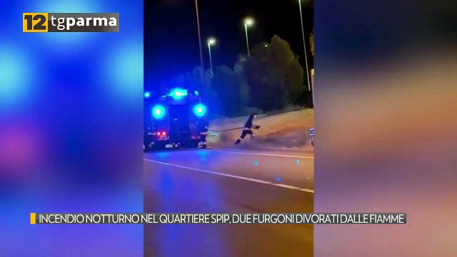 INCENDIO NOTTURNO NEL QUARTIERE SPIP, DUE FURGONI DIVORATI DALLE FIAMME | INCENDIO NOTTURNO NEL QUARTIERE SPIP, DUE FURGONI DIVORATI DALLE FIAMME