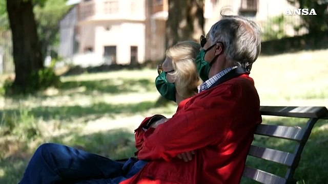 Dai trasporti ai negozi, cambiano gli orari delle citta'