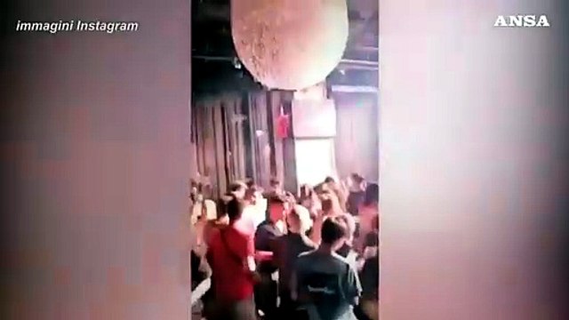 Coronavirus, a Shanghai le discoteche riaprono senza mascherine