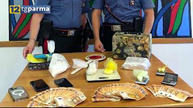 OLTRE UN CHILO DI COCAINA IN CASA: ARRESTATI PADRE, MADRE E FIGLIO | OLTRE UN CHILO DI COCAINA IN CASA: ARRESTATI PADRE, MADRE E FIGLIO