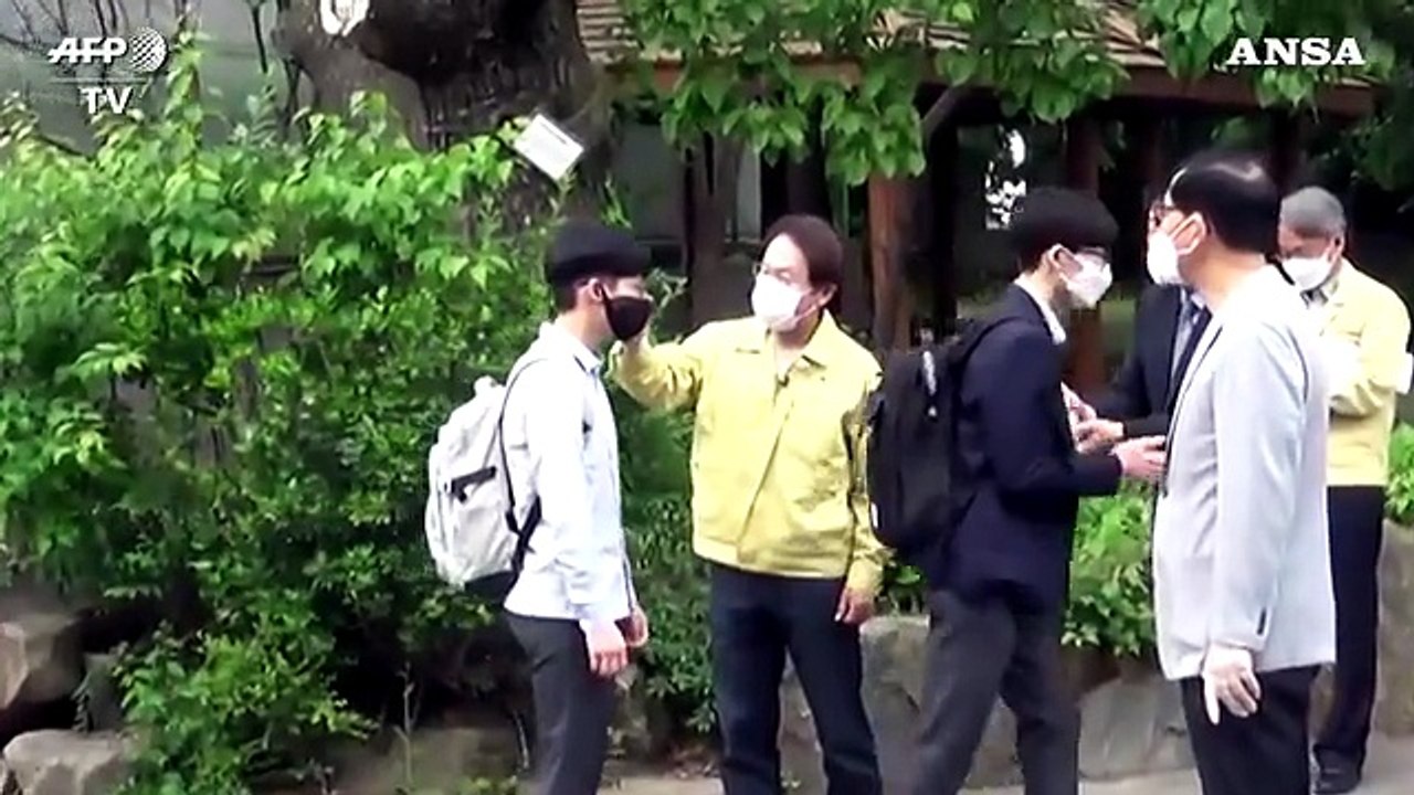Corea del Sud, riaprono le scuole dopo il lockdown
