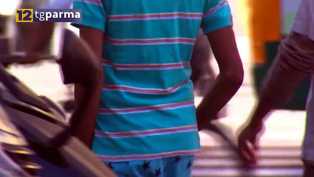 RAPINARONO UN RAGAZZO MENTRE ANDAVA A SCUOLA: ARRESTATI DUE 15ENNI | RAPINARONO UN RAGAZZO MENTRE ANDAVA A SCUOLA: ARRESTATI DUE 15ENNI