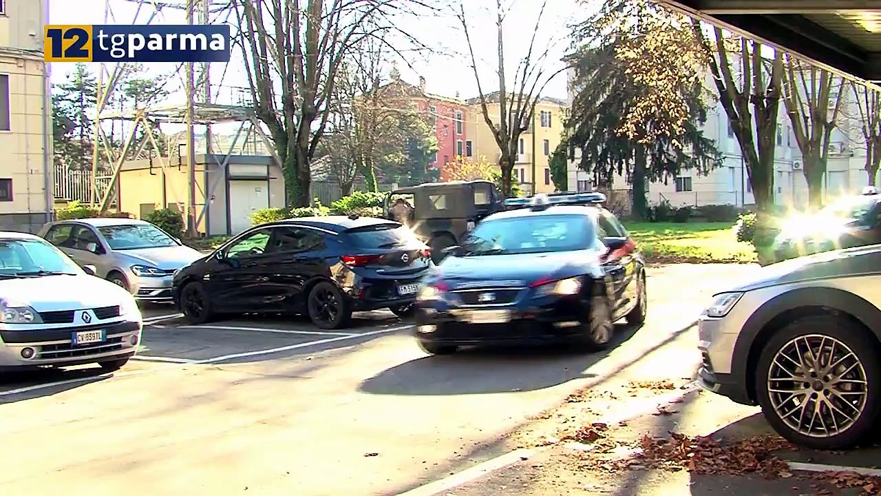 RUBA AI PARENTI CHE LO OSPITAVANO AI DOMICILIARI, ARRESTATO | RUBA AI PARENTI CHE LO OSPITAVANO AI DOMICILIARI, ARRESTATO