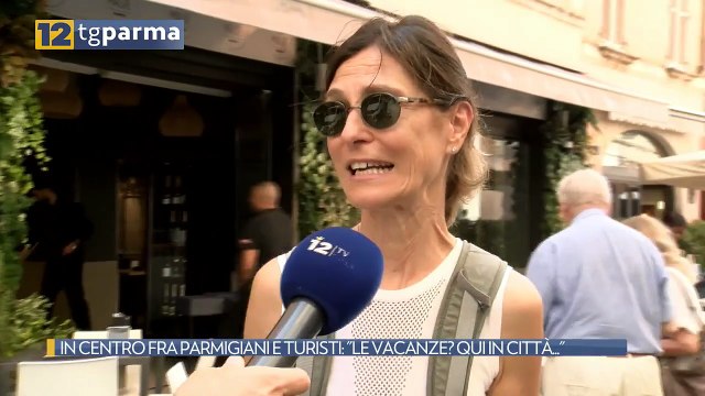 IN CENTRO FRA PARMIGIANI E TURISTI: LE VACANZE? QUI IN CITTÀ... | IN CENTRO FRA PARMIGIANI E TURISTI: LE VACANZE? QUI IN CITTÀ...