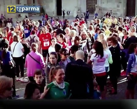 Donne in corsa da piazza Duomo al Parco Ducale (e ritorno)