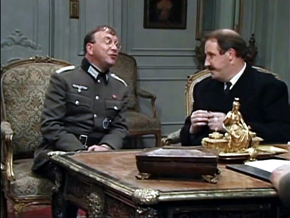 Allo Allo S01E01 - The Fallen Madonna
