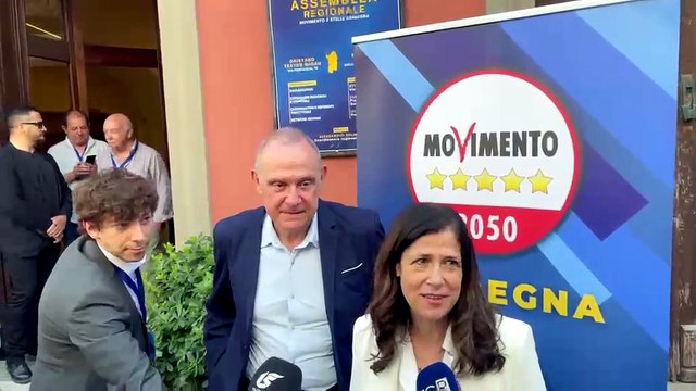 Alessandra Todde e Giuseppe Conte a Oristano, il Movimento 5 Stelle riunisce il gruppo dirigente sardo